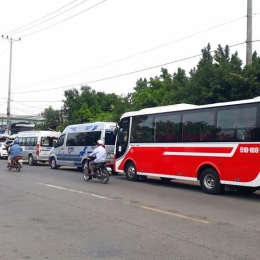 THUÊ XE ĐƯA RƯỚC CÔNG NHÂN VIÊN