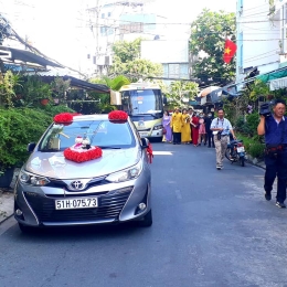THUÊ XE HOA – CƯỚI HỎI